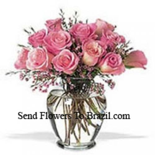 12 Pretty Pink Roses